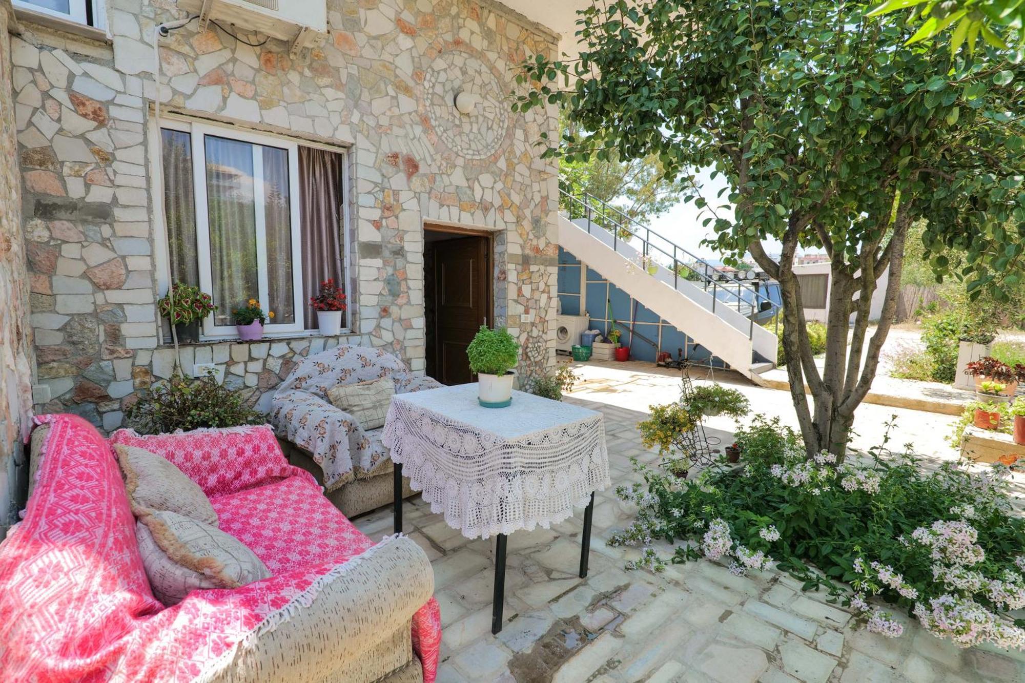 Garden Villa Lake Side & Glamping 사밀 외부 사진